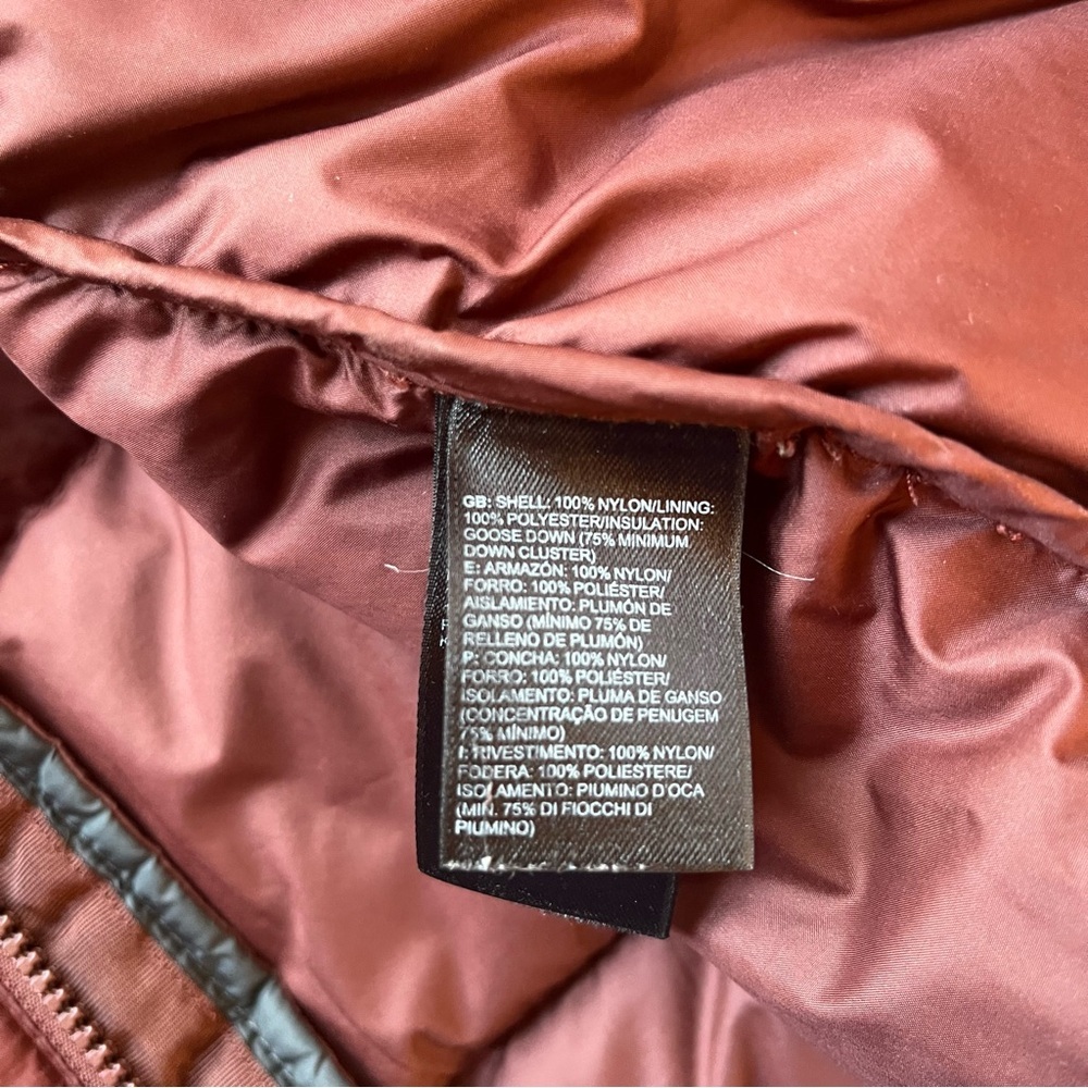 The North Fave 700 Down Puffer Jacket Maroon and Black Size Small - Picture 9 of 10